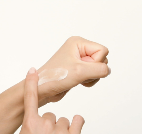 PETITFEE PEP-TIGHTENING Eye Cream 30g - Image 4